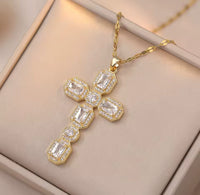 Collier Selah